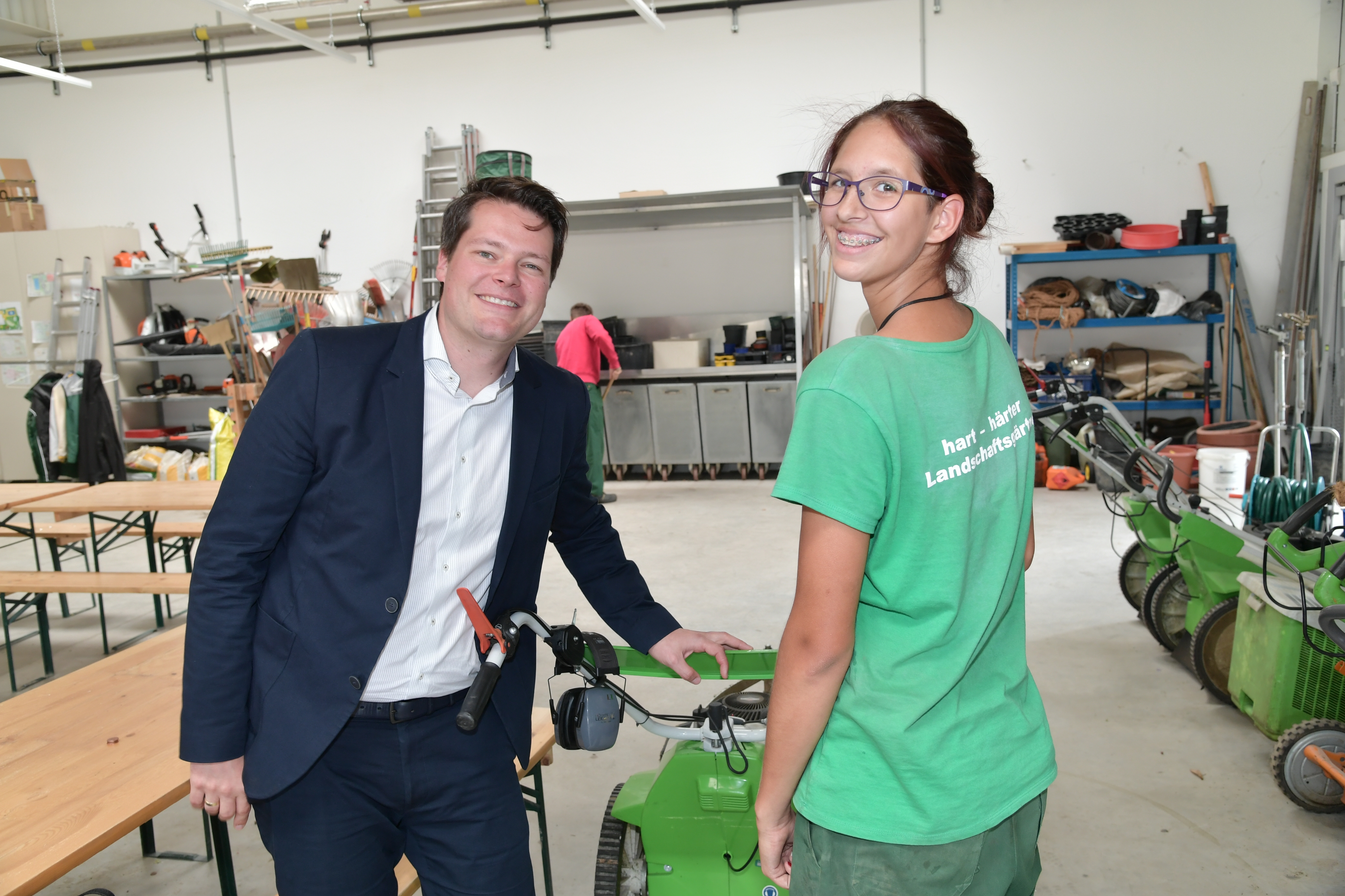 Bildungsstadtrat Jürgen Czernohorszky zu Besuch bei Wien Work - jetzt in der Ausbildung Landschaftsgärtnerei © Wien Work