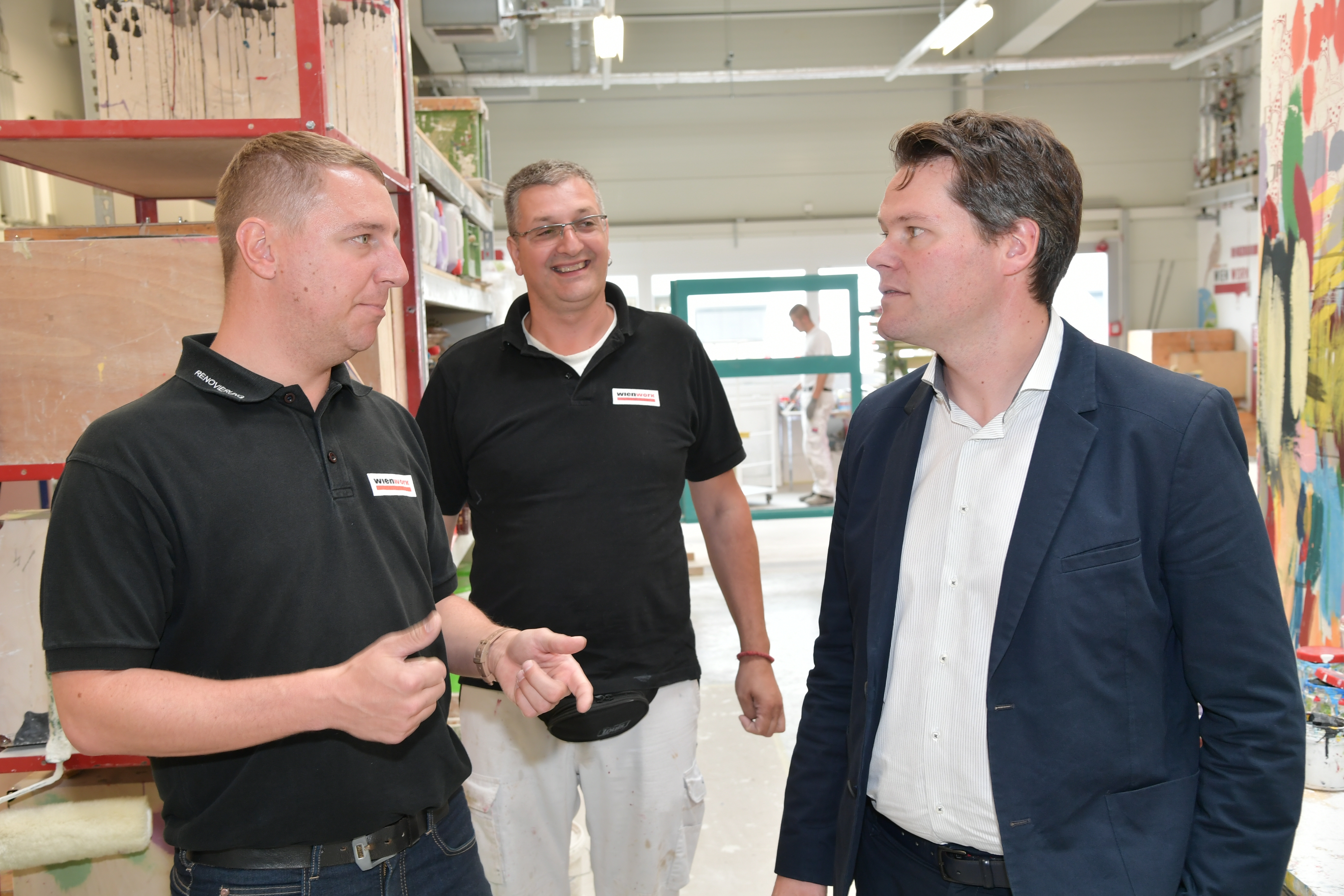 Bildungsstadtrat Jürgen Czernohorszky zu Besuch bei Wien Work - jetzt in der Ausbildung Malerei © Wien Work