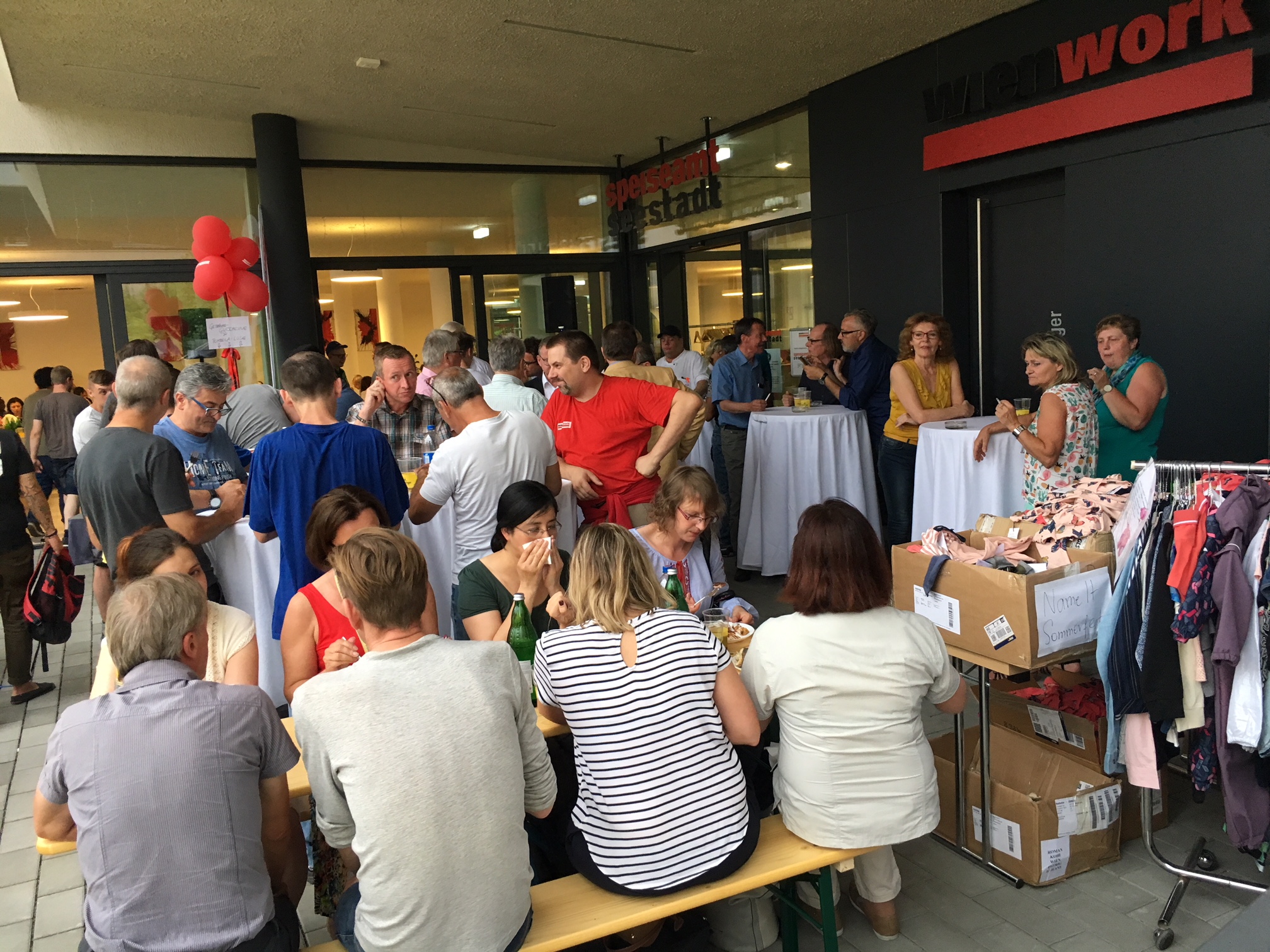 Unsere Lehrlinge, Mitarbeiterinnen und Mitarbeiter feiern - Sommerfest 2018 © wienwork