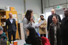 Namibischer Sozialminister und Botschafter vor "Afrika"-Bild von Alireza 010 © Wien Work Namibischer Sozialminister und Botschafter vor "Afrika"-Bild von Alireza 010 © Wien Work