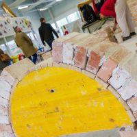 Führung Alexander Nuss und Gerti Wais von Würth Österreich durch Werkshalle_LehrlingeMaurerei © Würth Österreich Führung Alexander Nuss und Gerti Wais von Würth Österreich durch Werkshalle_LehrlingeMaurerei © Würth Österreich