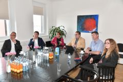 Bildungsstadtrat Jürgen Czernohorszky zu Besuch bei Wien Work - Vorstellung unseres Unternehmens © Wien Work Bildungsstadtrat Jürgen Czernohorszky zu Besuch bei Wien Work - Vorstellung unseres Unternehmens © Wien Work