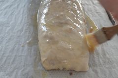 Apfelstrudel kurz vor dem "Go" ins Backrohr © wienwork Apfelstrudel kurz vor dem "Go" ins Backrohr © wienwork
