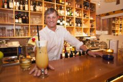 Harald Schlauss, erfolgreicher Barbesitzer mit Behinderung © Mag. Harald Schlauss Harald Schlauss, erfolgreicher Barbesitzer mit Behinderung © Mag. Harald Schlauss