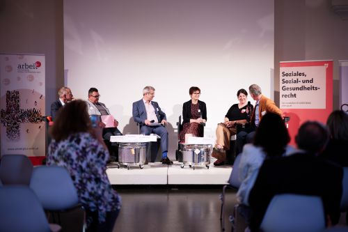 Podiumsdiskussion Vergabemesse im Museumsquartier, 23.05.2022 © arbeitpluswien